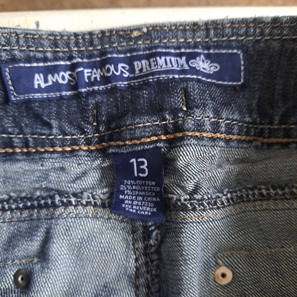 Almost Famous Premium Skinny Jeans - Picture 5 of 6